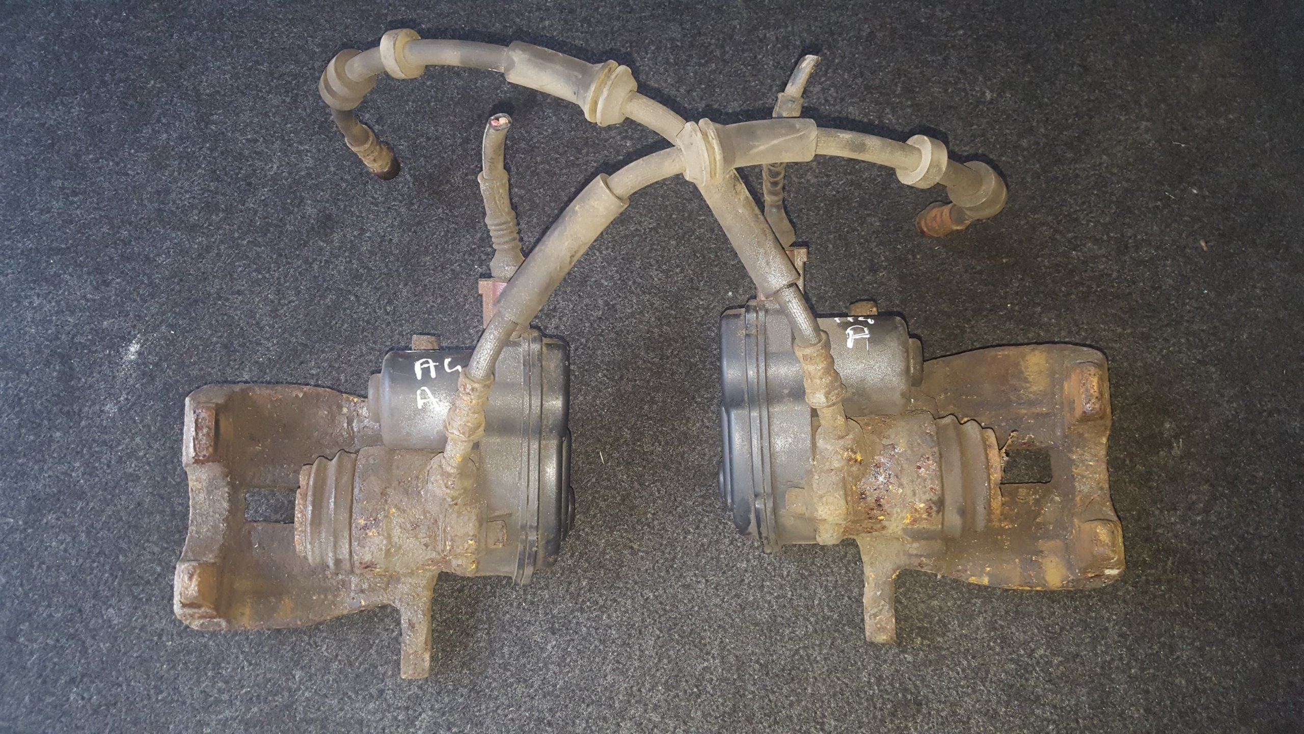 Audi a4 b8 зажим зад. 32335478 правый левый a5 q5