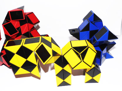 

Rubiksnake Wąż 24 El Kolorowy Układanka Rarytas