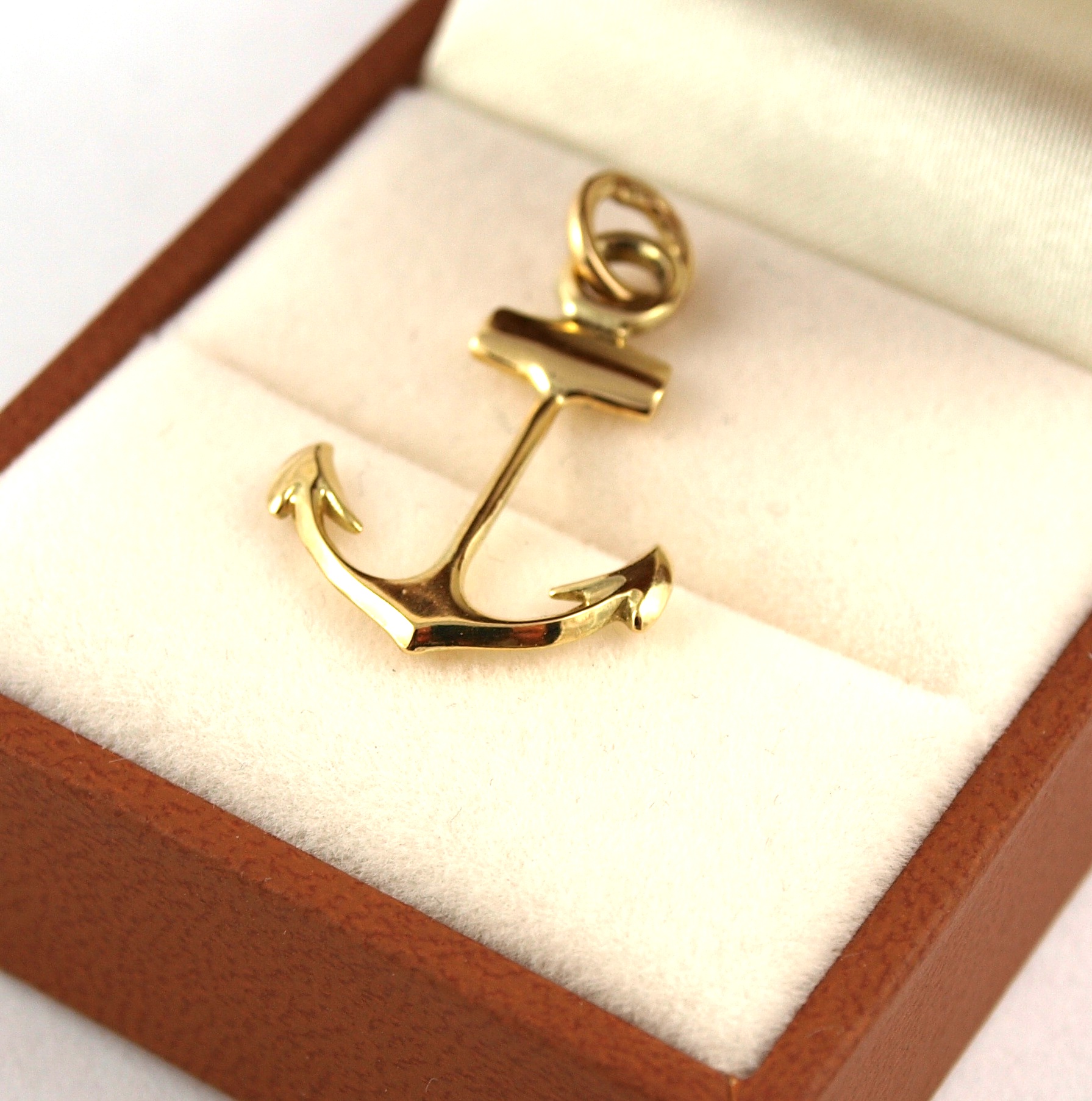 ZŁOTA ZAWIESZKA WISIOREK KOTWICA ZŁOTO 585 Kod producenta 619