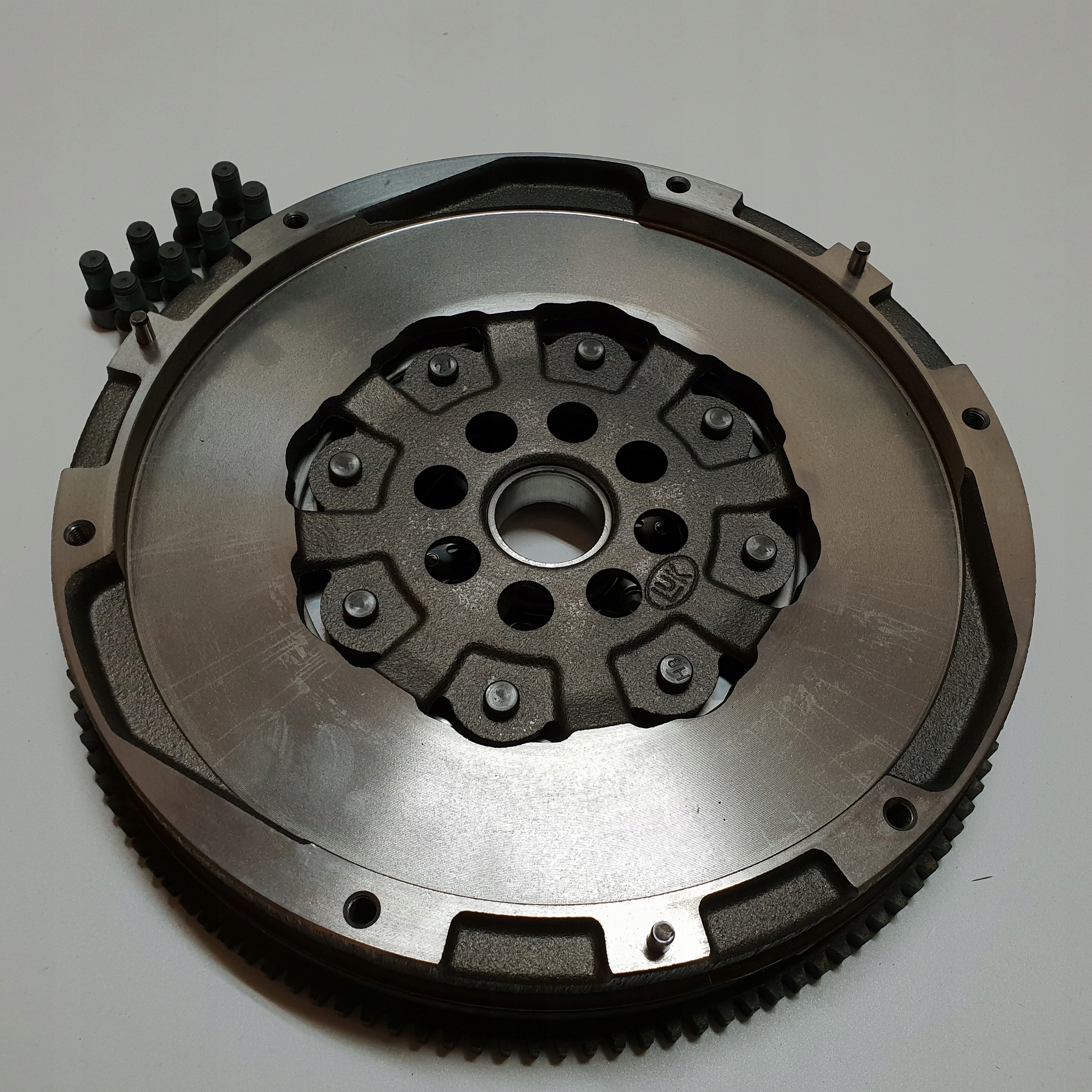 KOLO DWUMASOWE MASTER III MOVANO B 2 3 DCI ORYGIN Part manufacturer LUK