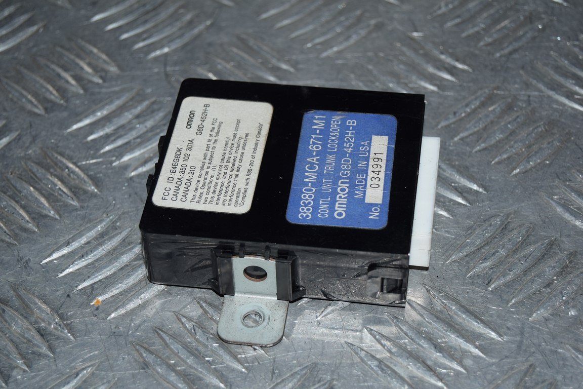 Modul przekaznik kufra centralnego HONDA GL 1800