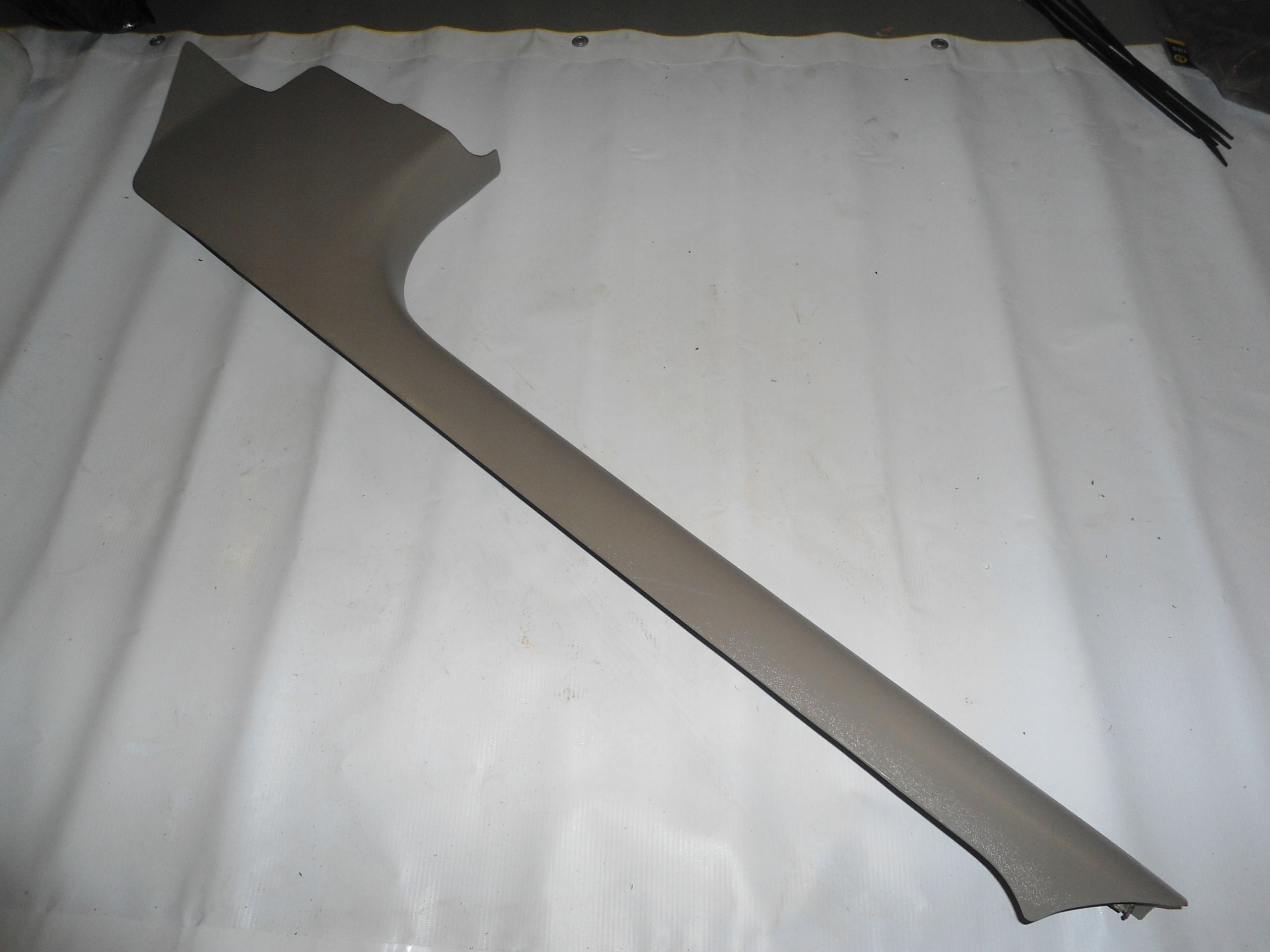 Внутрішній поріг правий CORVETTE C5 2000