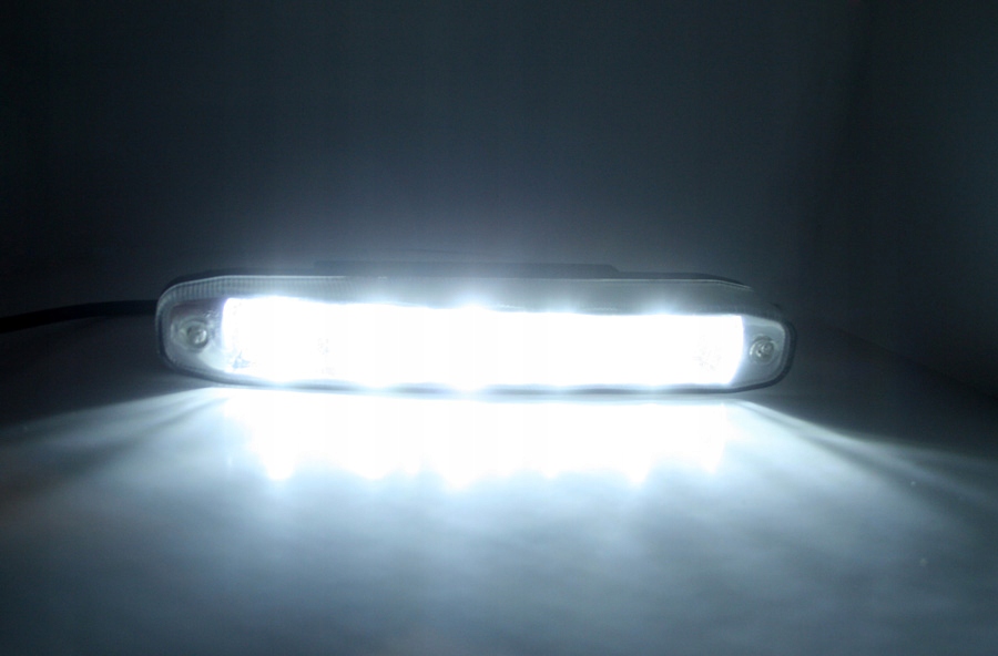 Swiatla do jazdy DZIENNE J DRL 10LED SKOSNE UKOSNE Shape longitudinal