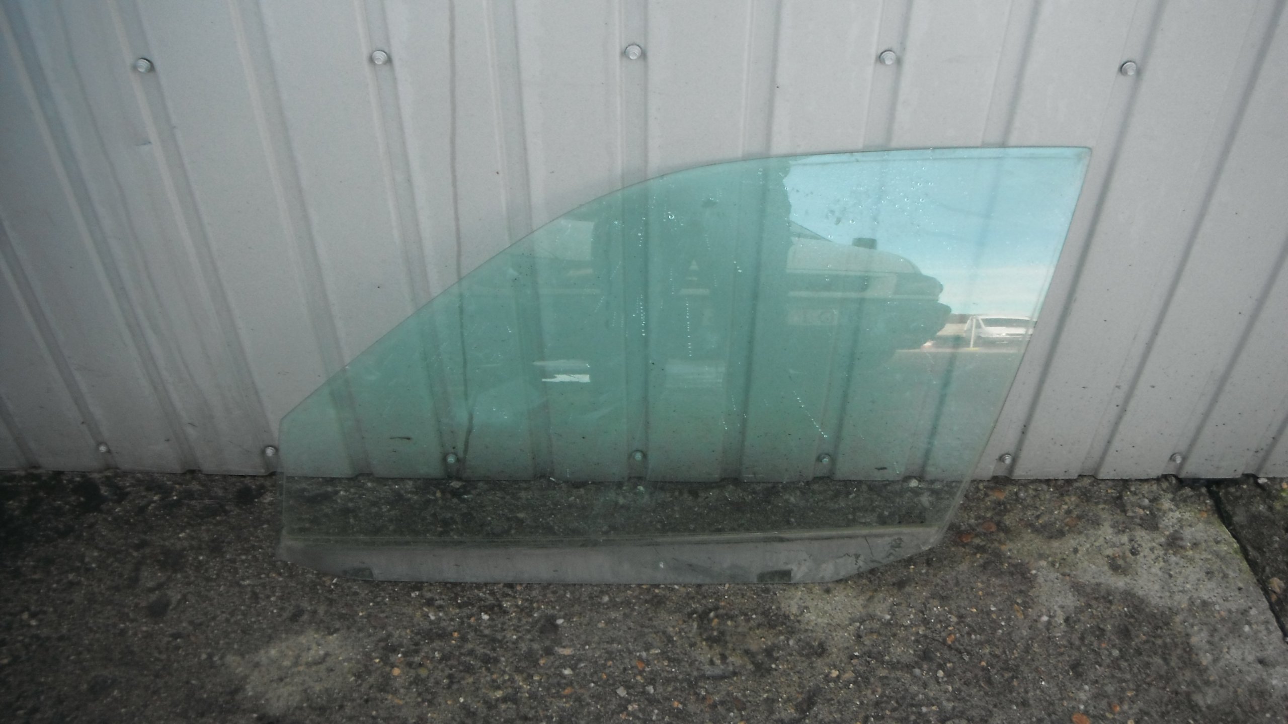 VW CADDY SEAT INCA 96-04 ЛОБОВОЕ СТЕКЛО ЛЕВОЕ