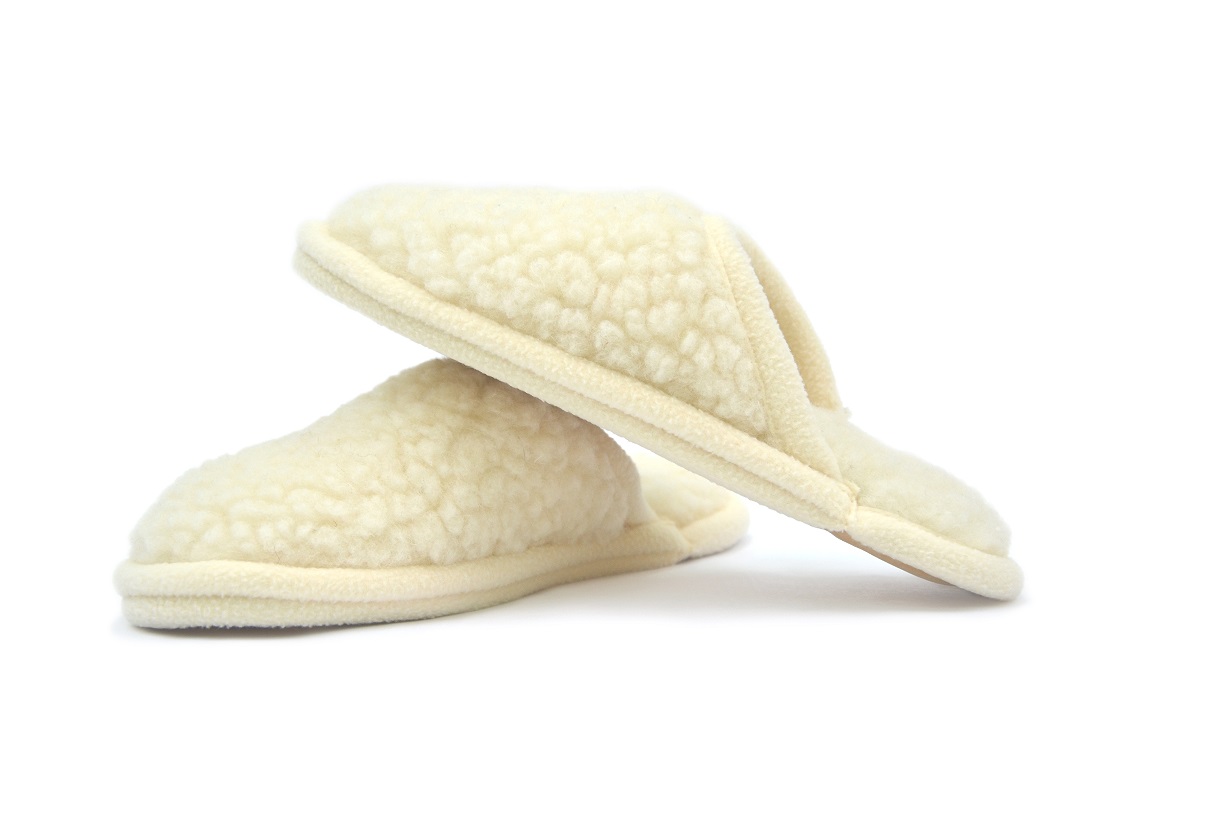 Laczki CIAPY wełniane MERYNOS ROZM 38 Kapcie ecru Marka inna