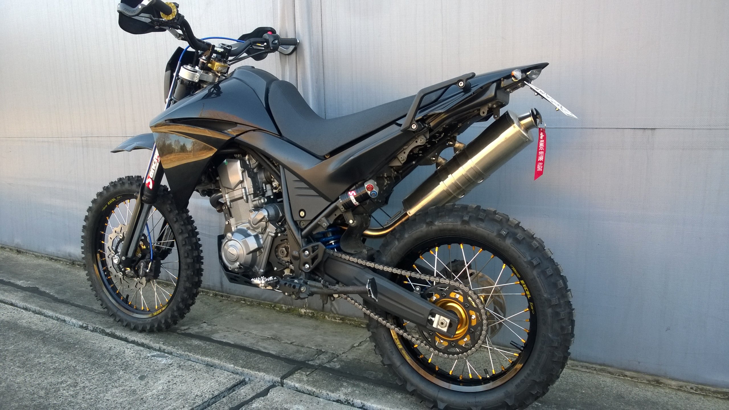 yamaha xt660x tail tidy