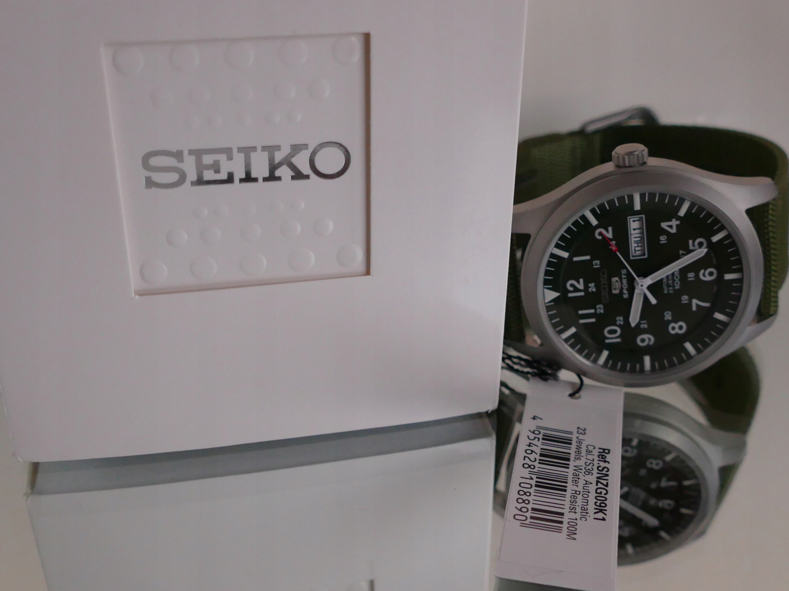 seiko 5 snzg09