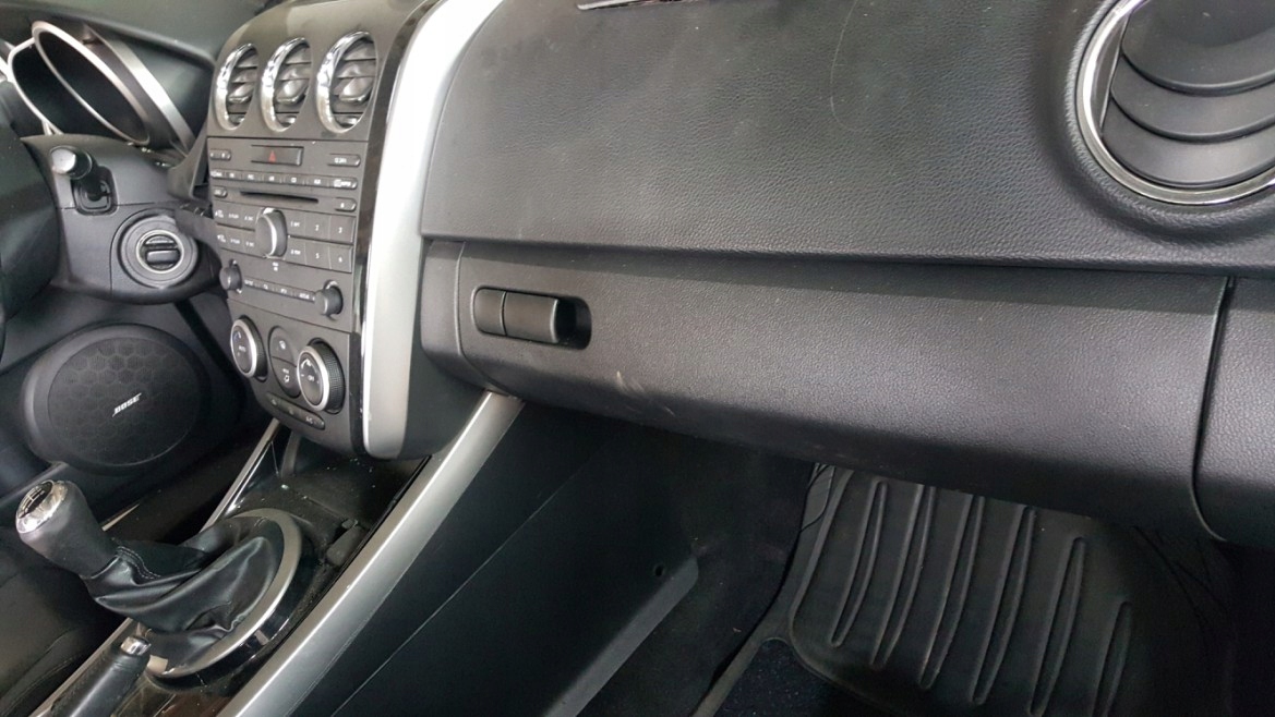 Mazda CX7 1015 lift radio cd schowek tunel 7390209941
