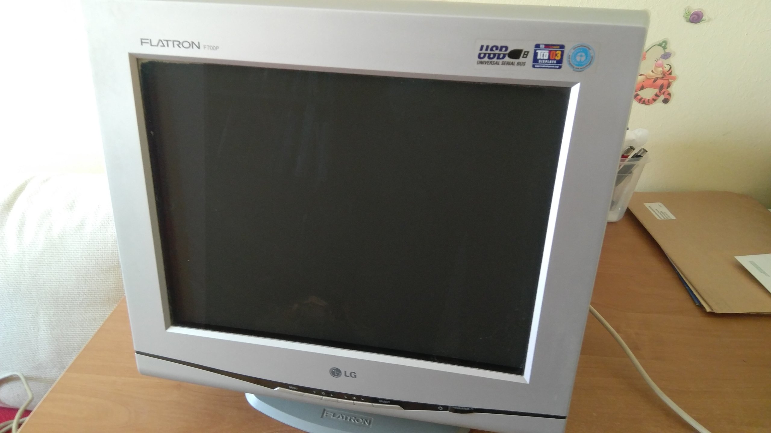 Monitor CRT LG 17 cali F700P stan BDB 7543761799 oficjalne archiwum