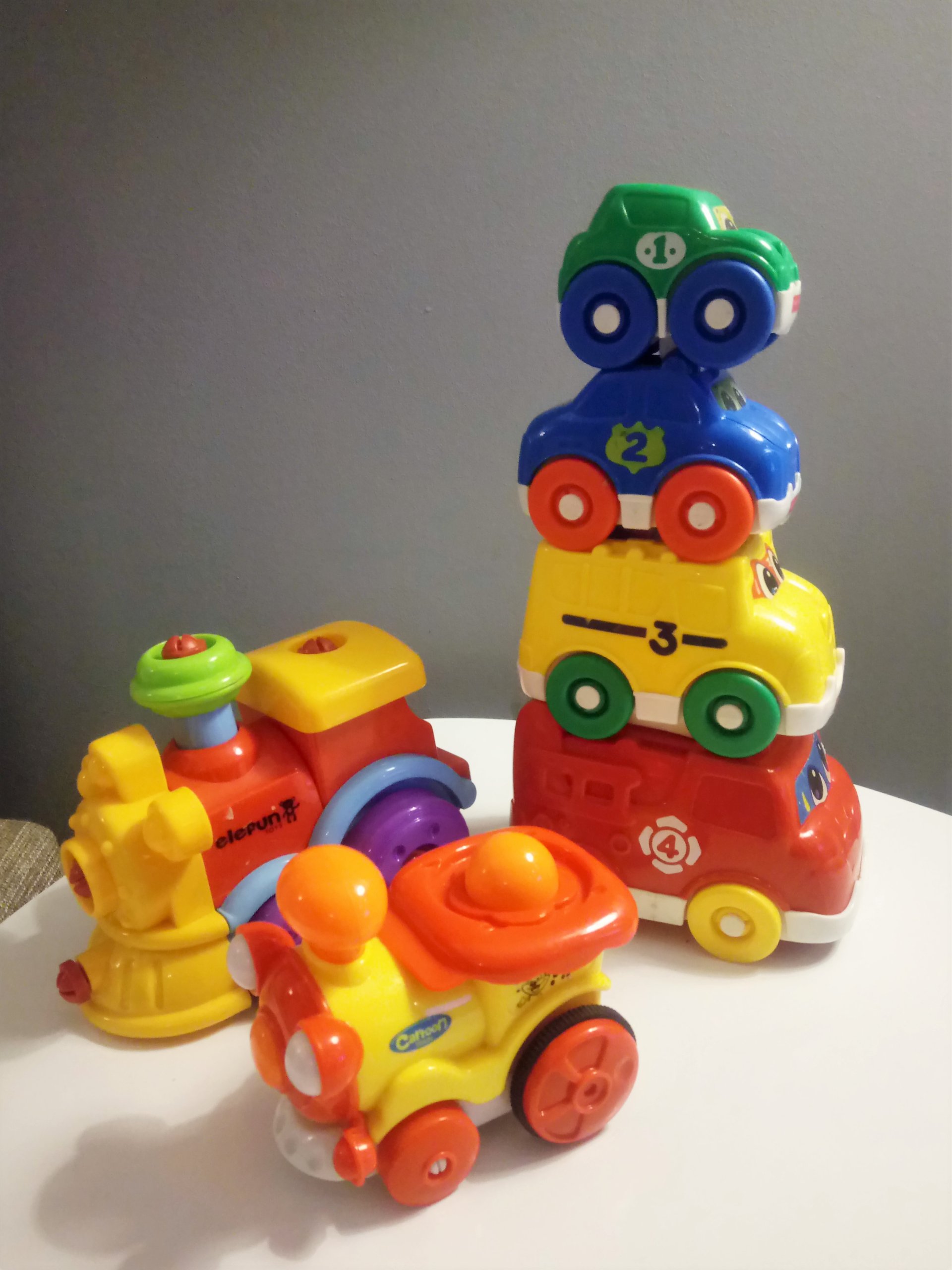 Fisher Price Autka Piramidki Pojazdy Zabawki 7285382208