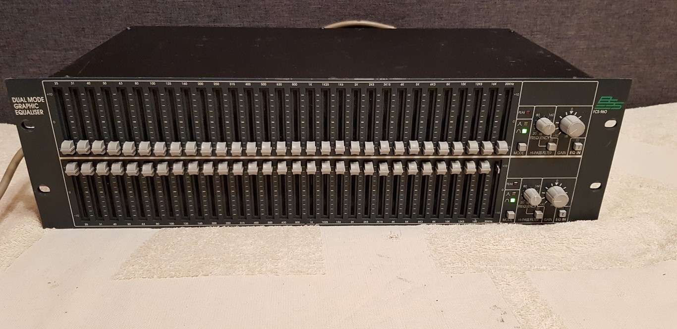 Graphic equalizer