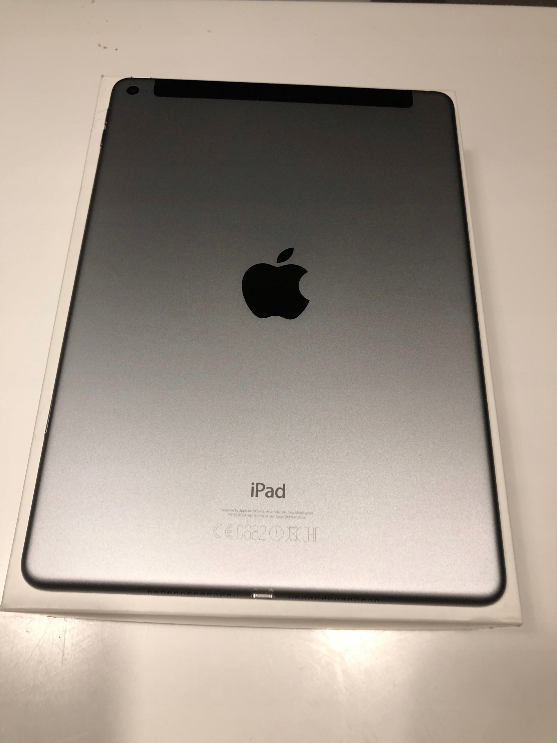 iPad - 美品☆iPad Air2 32GB WiFi＋Cellular☆の+