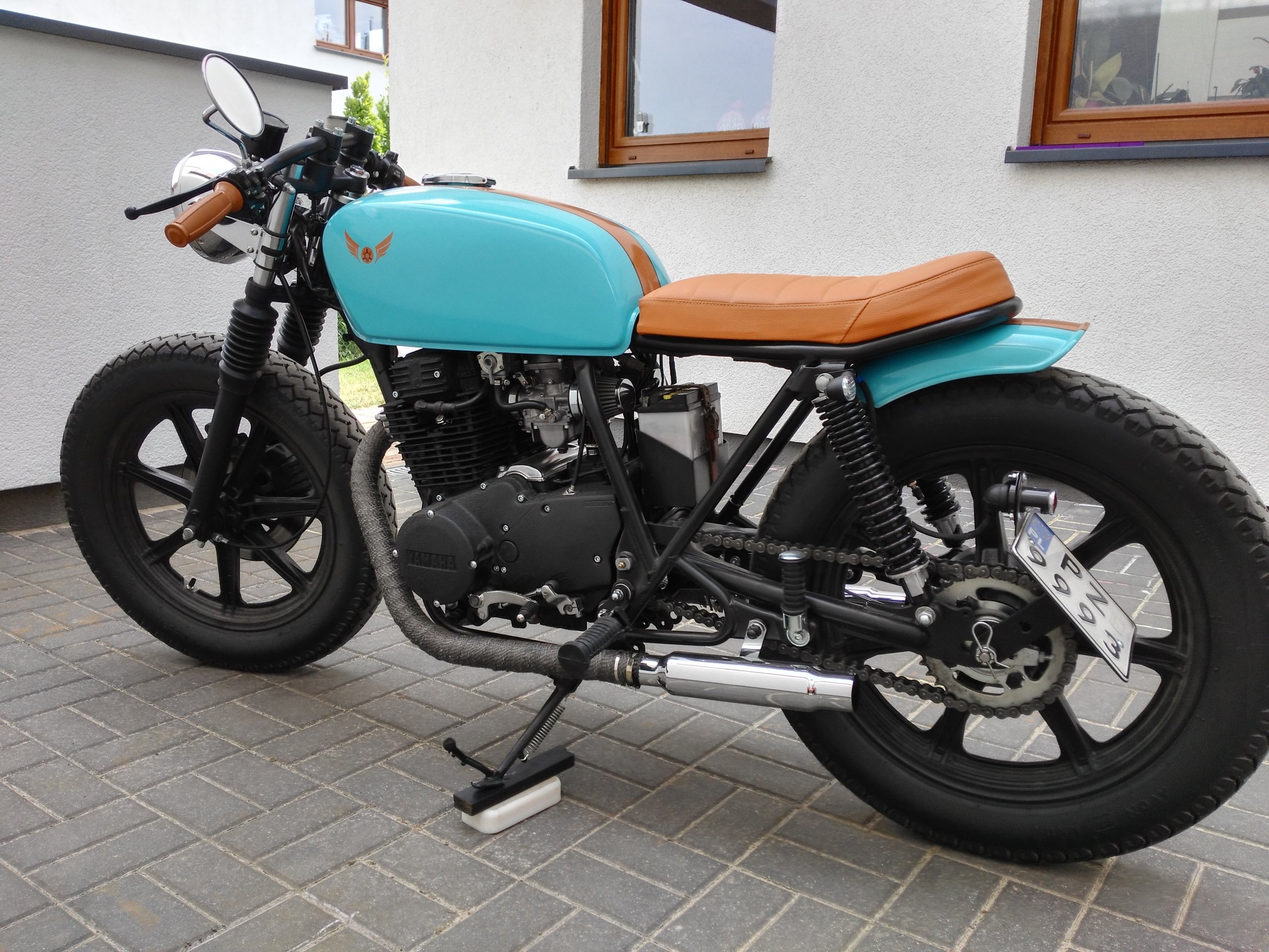 Yamaha XS 400 Cafe Racer 1979 7396267822 oficjalne archiwum allegro