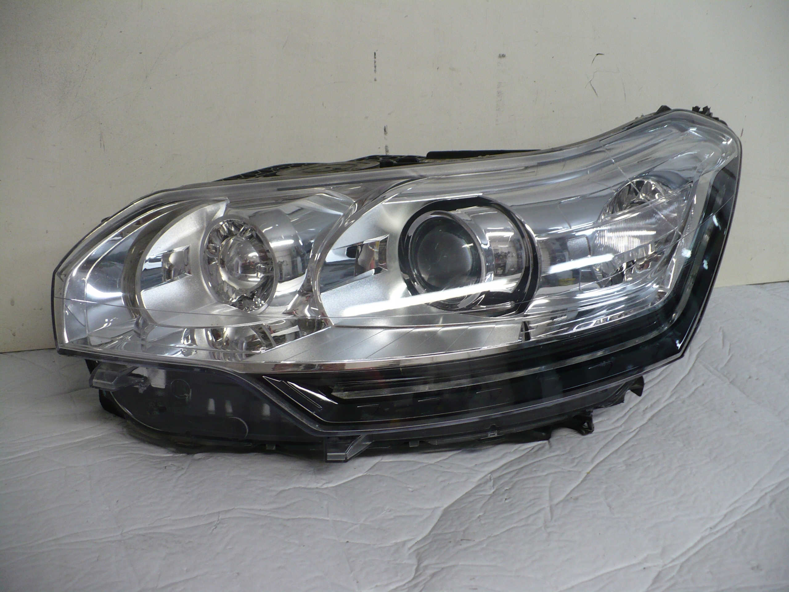 Citroen C5 III lift xenon led lampa przód 7463521812 oficjalne