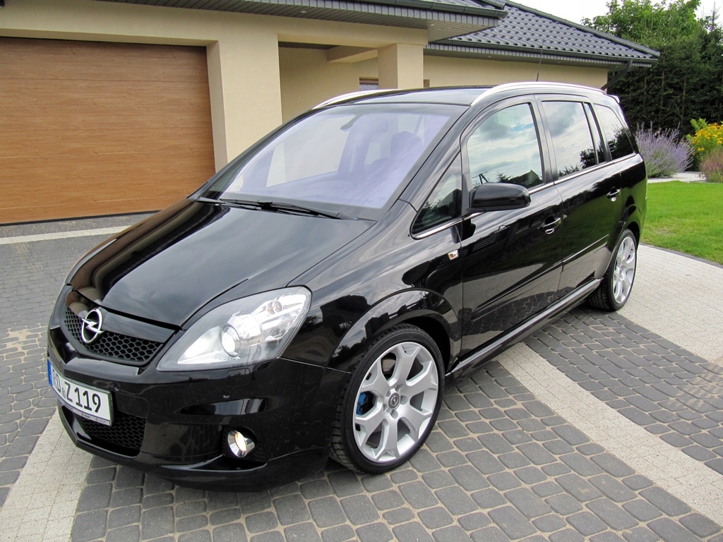 Колеса опель зафира б. Opel Zafira OPC. Opel Zafira 2005 Tuning. Опель Зафира ОПС 2008 черная. Opel Zafira 2.
