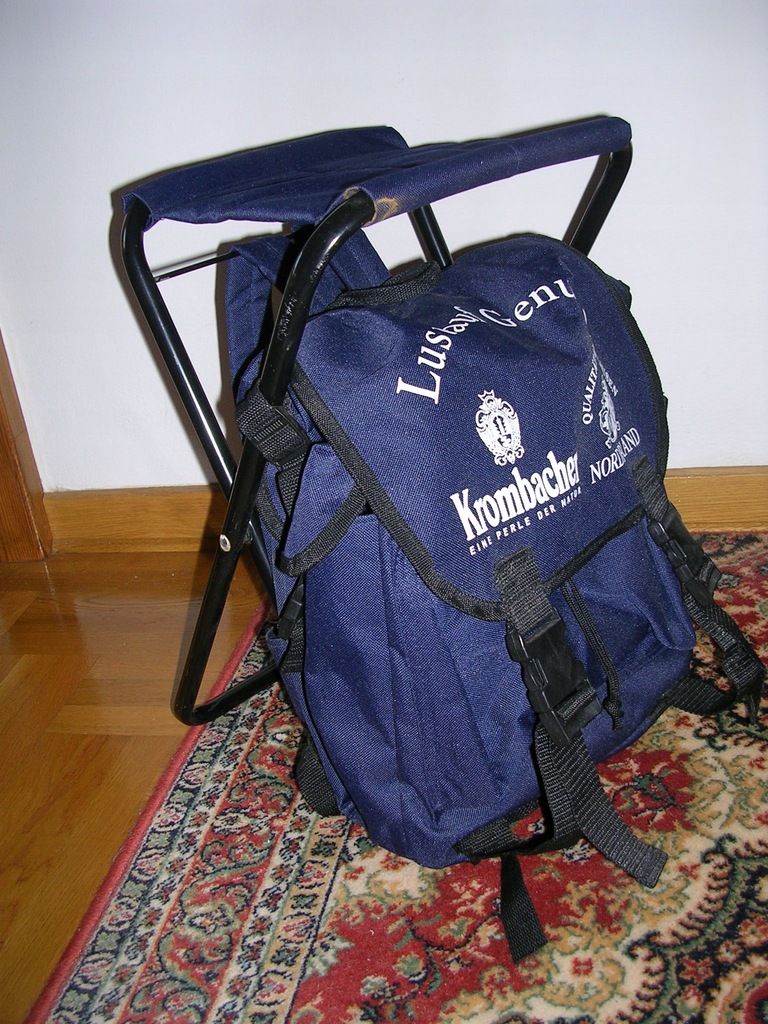 Plecak ze stołeczkiem do siedzenia używany