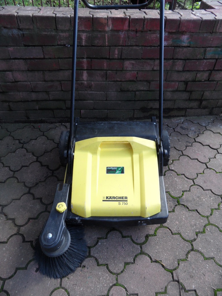 Zamiatarka Karcher S750