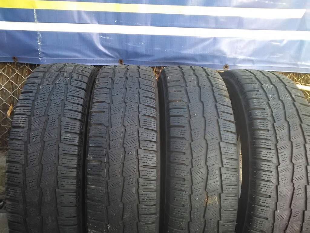 OPONY WZMACNIANE ZIMOWE MICHELIN 215/75/16C - 7631461921 - oficjalne ...