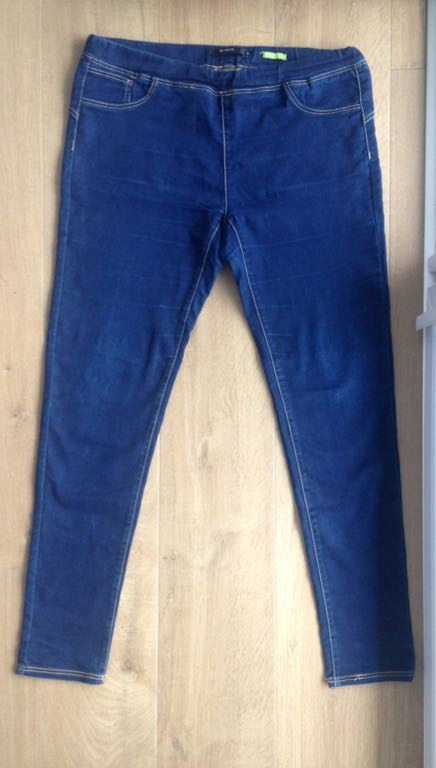 Spodnie jeansy rurki jegginsy RESERVED 42 L denim