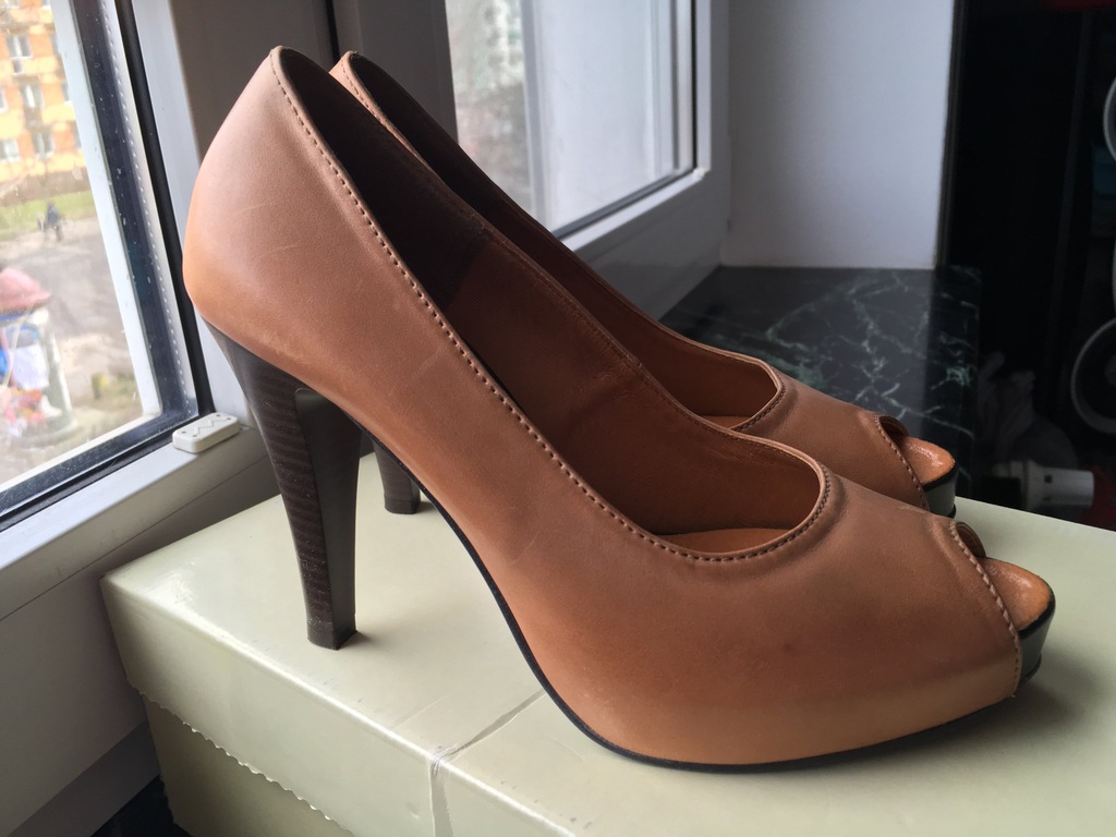 Vittorio Regne - buty damskie rude r. 34