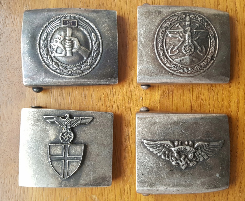 4 stalowe niemieckie klamry z 2 wojny