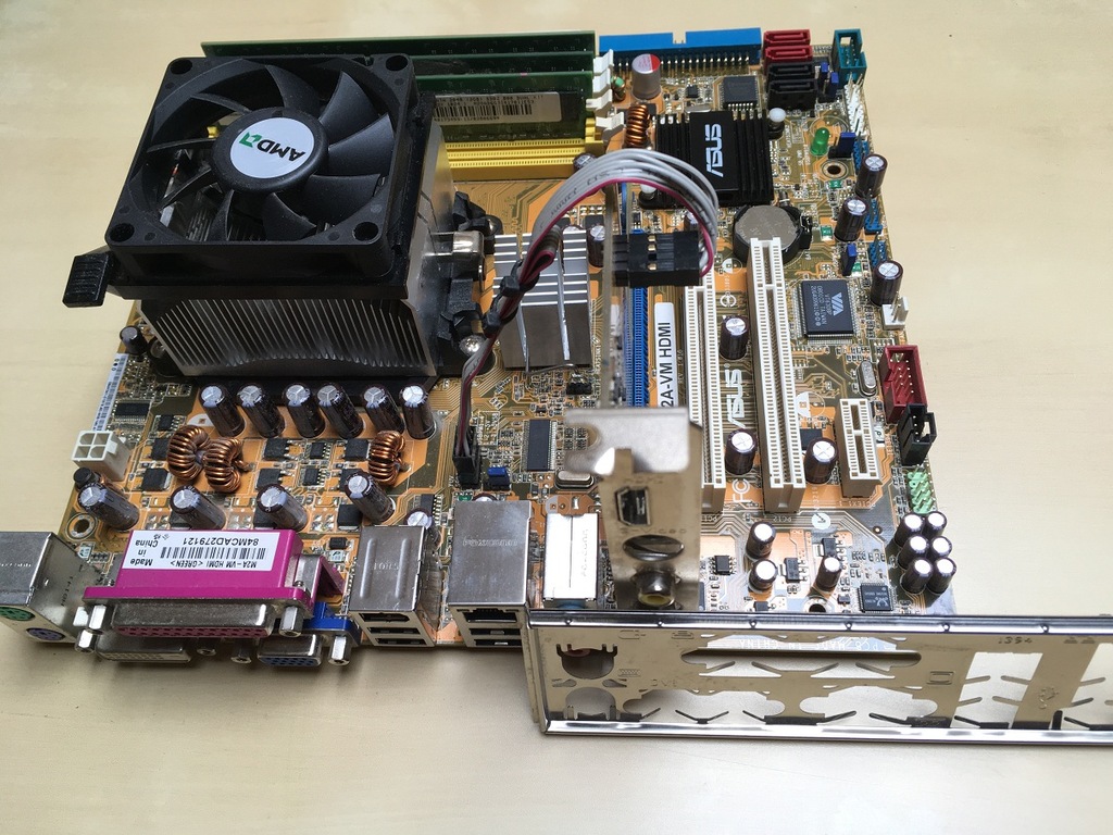 PŁYTA ASUS M2AVM HDMI +CPU AMD 64X2 +4GB RAM AM2 7303675197