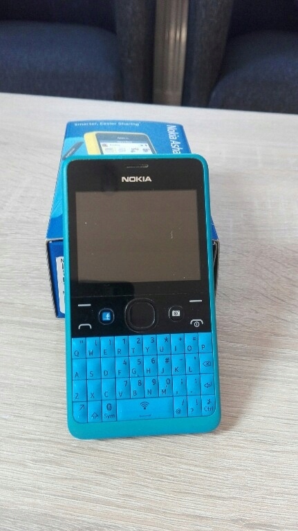 Nokia asha 210