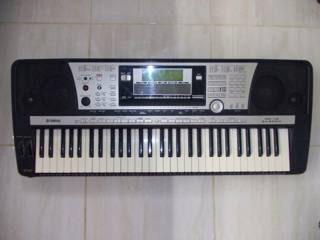 YAMAHA PSR 740 Keyboard