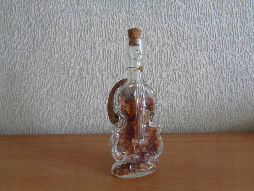bursztyn na nalewkę w małej oryginalnej butelce