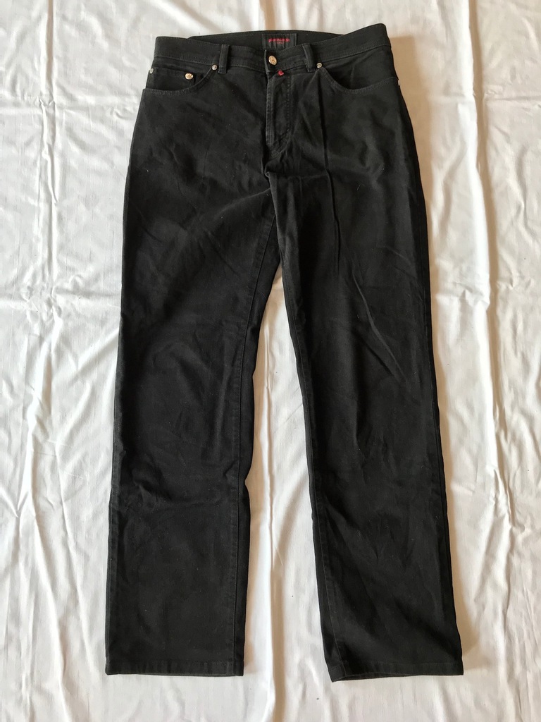 PIERRE CARDIN - super czarne spodnie jeans 33/34