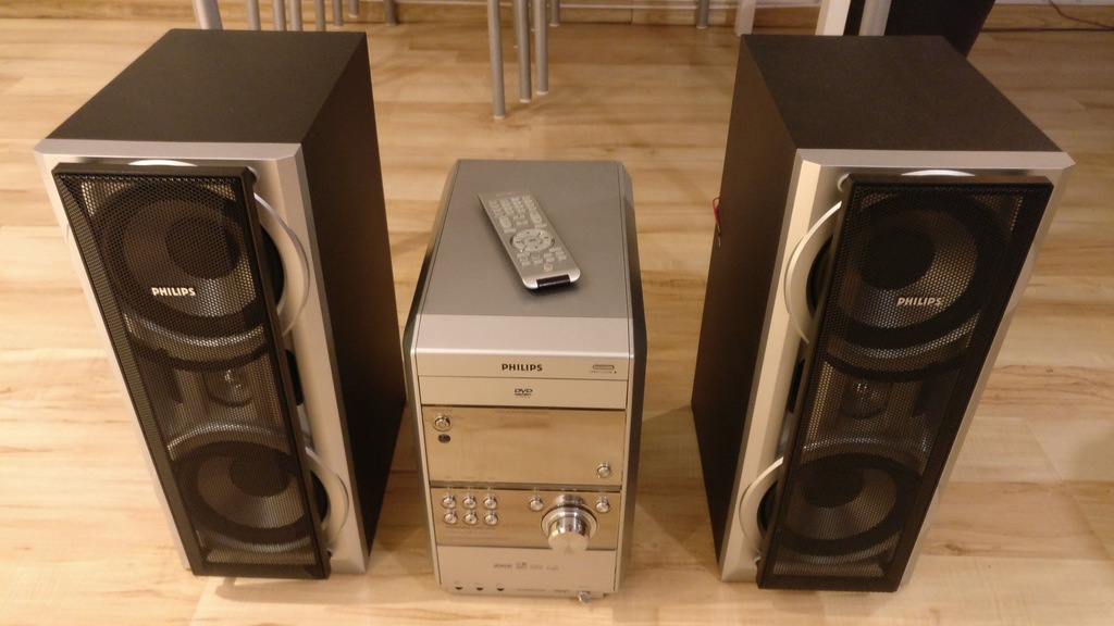 Wieża Philips DVD Mini Hi-Fi FWD831/12 USZKODZONA!