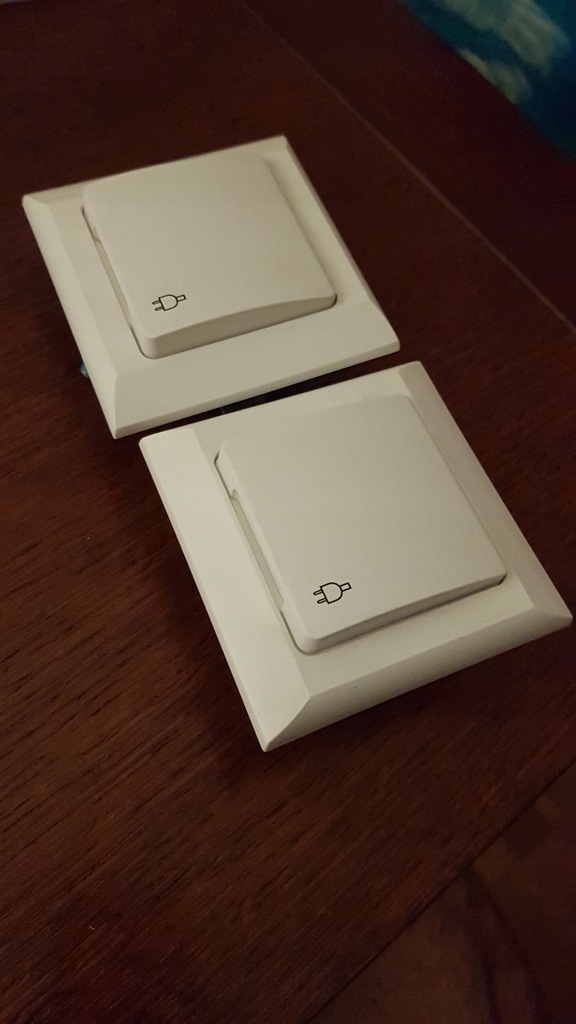 Hager Optima Vedder polo gniazdo IP44 hermetyczne