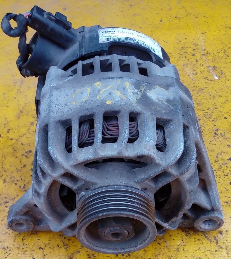 Citroen Saxo 1.1 Alternator 63321741 9635557580