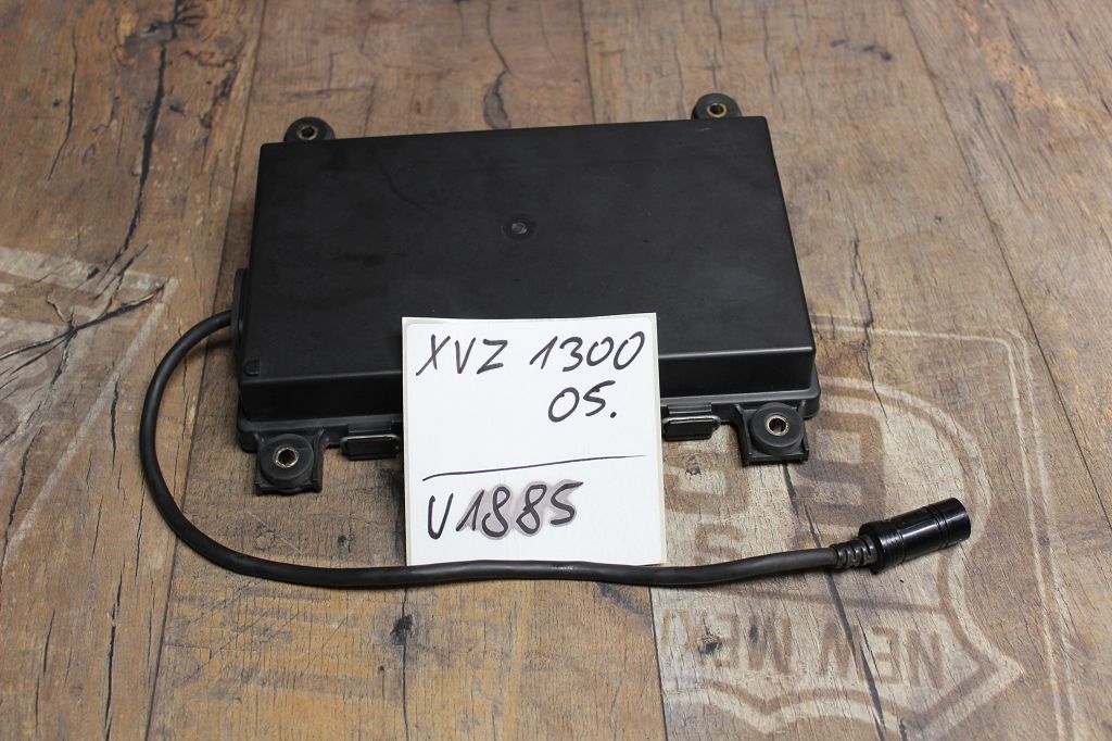 CB RADIO CLARION YAMAHA XVZ1300 VENTURE