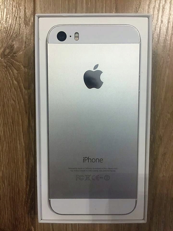 iPhone 5S biały 16 GB STAN IDEALNY + GRATISY