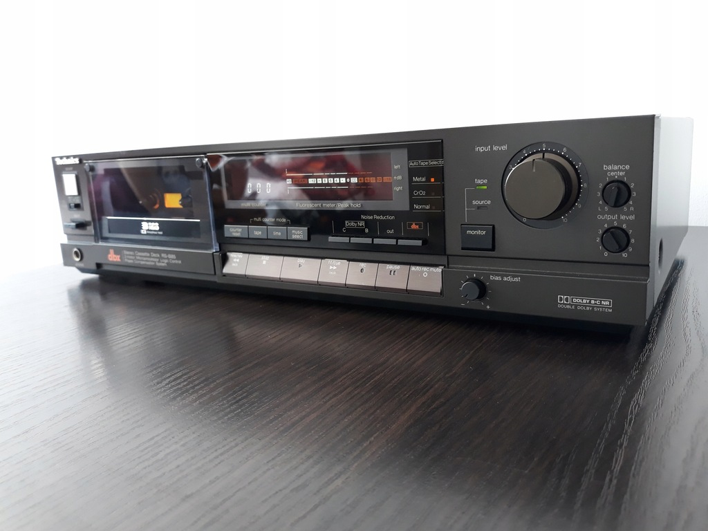 Technics RS-B85 , UNIKAT , RS-100 , AX , DBX .