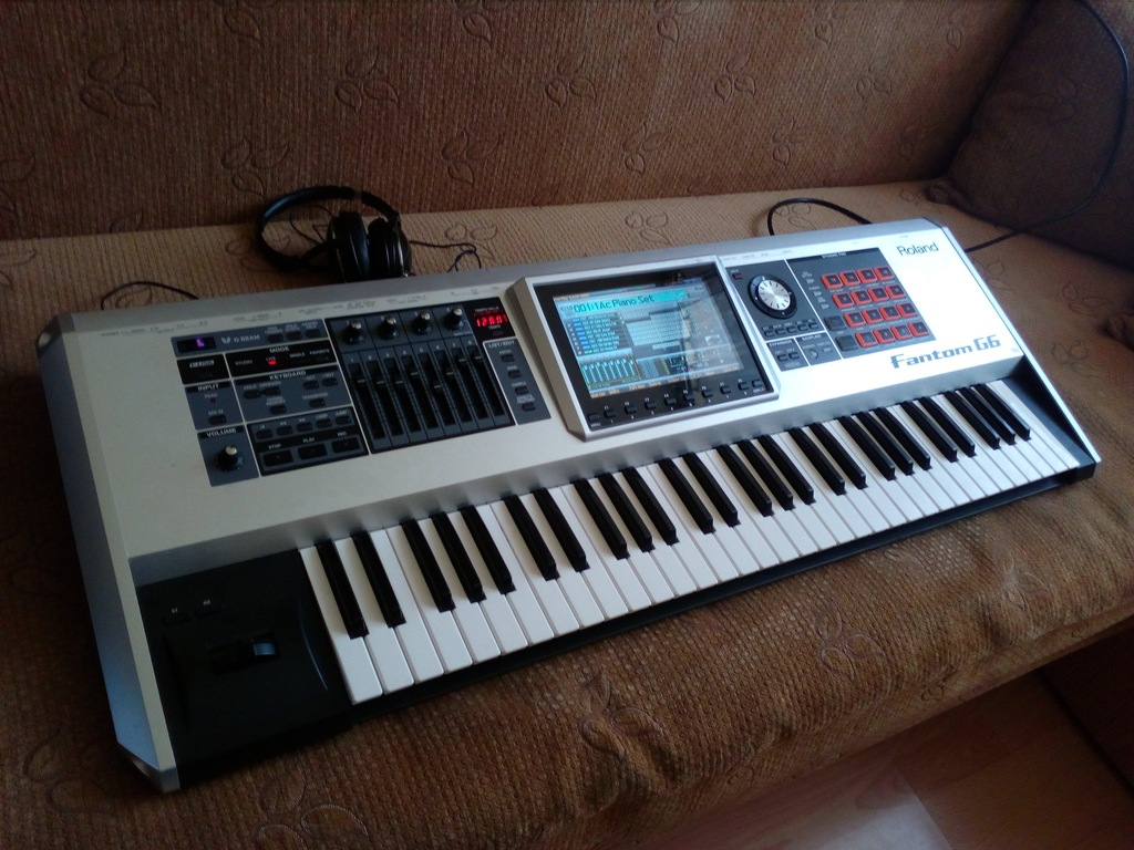 Roland Fantom G6