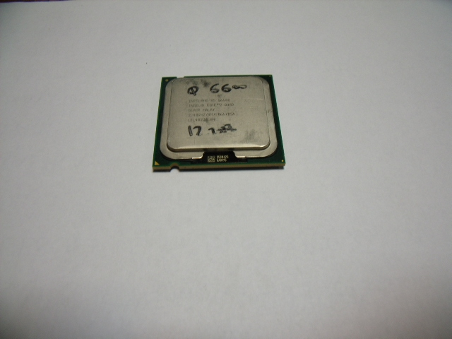 Intel Core2Quad Q6600, FSB 1066, 4x2,4 Ghz, 8 MB
