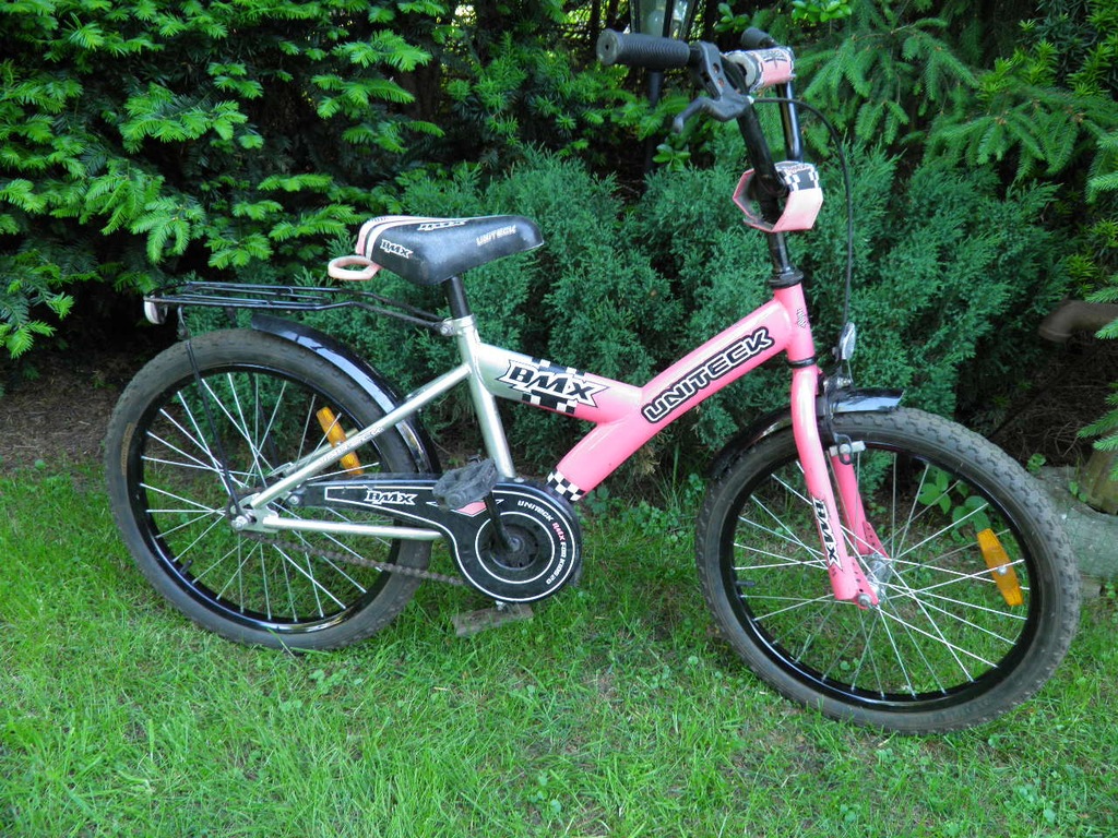Tanio rowerek UNITECK BMX na 20"O  rama 12''