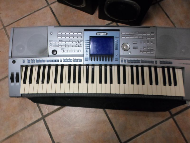 KEYBOARD YAMAHA PSR 1500
