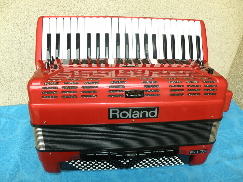 Akordeon-" Roland FR-7x "