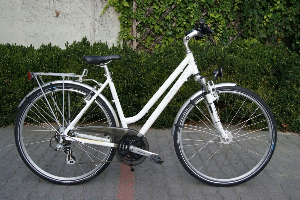 Aluminiowy rower trekking damka Wheeler 28''koła
