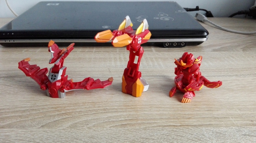 Elementy Bakugan Dragonoid Colossus
