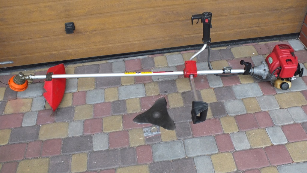 Kosa spalinowa Honda UMT 431 D