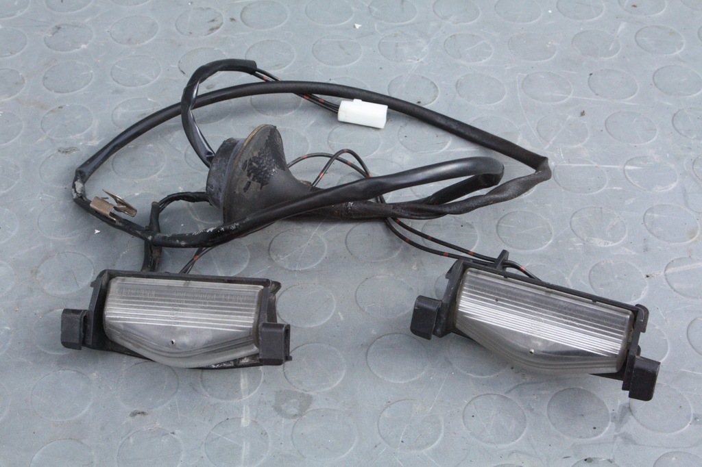 LAMPKA OŚWIETLENIE TABLICY MAZDA 3 BK 04- KOMPLET