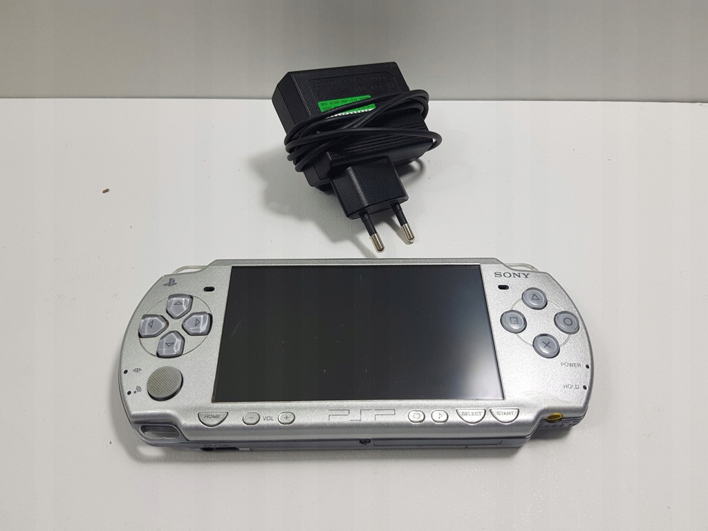 KONSOLA SONY PSP 1000 SILVER + ŁAD. OKAZJA !!!