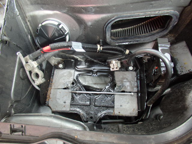 PODSTAWA POD AKUMULATOR MINI COOPER R56