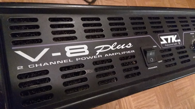 Profesjonalna Końcówka mocy STK V8-Plus 2x400W