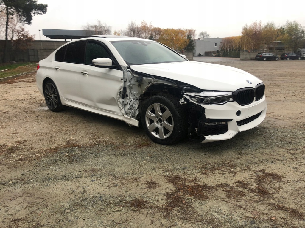 Лобовое стекло bmw g30