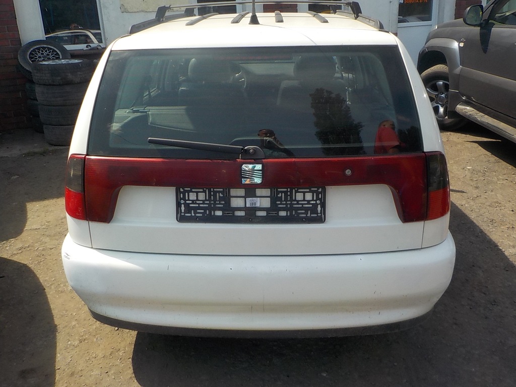 LAMPA PRAWA TYŁ SEAT CORDOBA VARIO 98